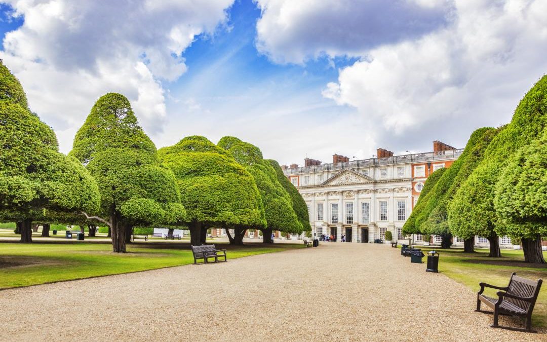 Driveway design inspiration from the UK’s stately homes