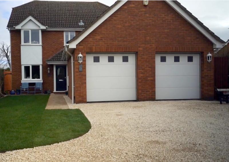 Tarmac overlaid with a gravel driveway using Gravelrings in Flitwick, Bedfordshire