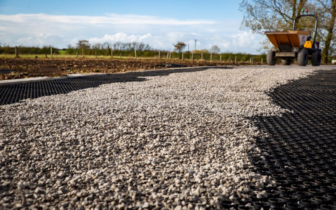 Gravelrings vs Standard Gravel Grids: The Ultimate Guide